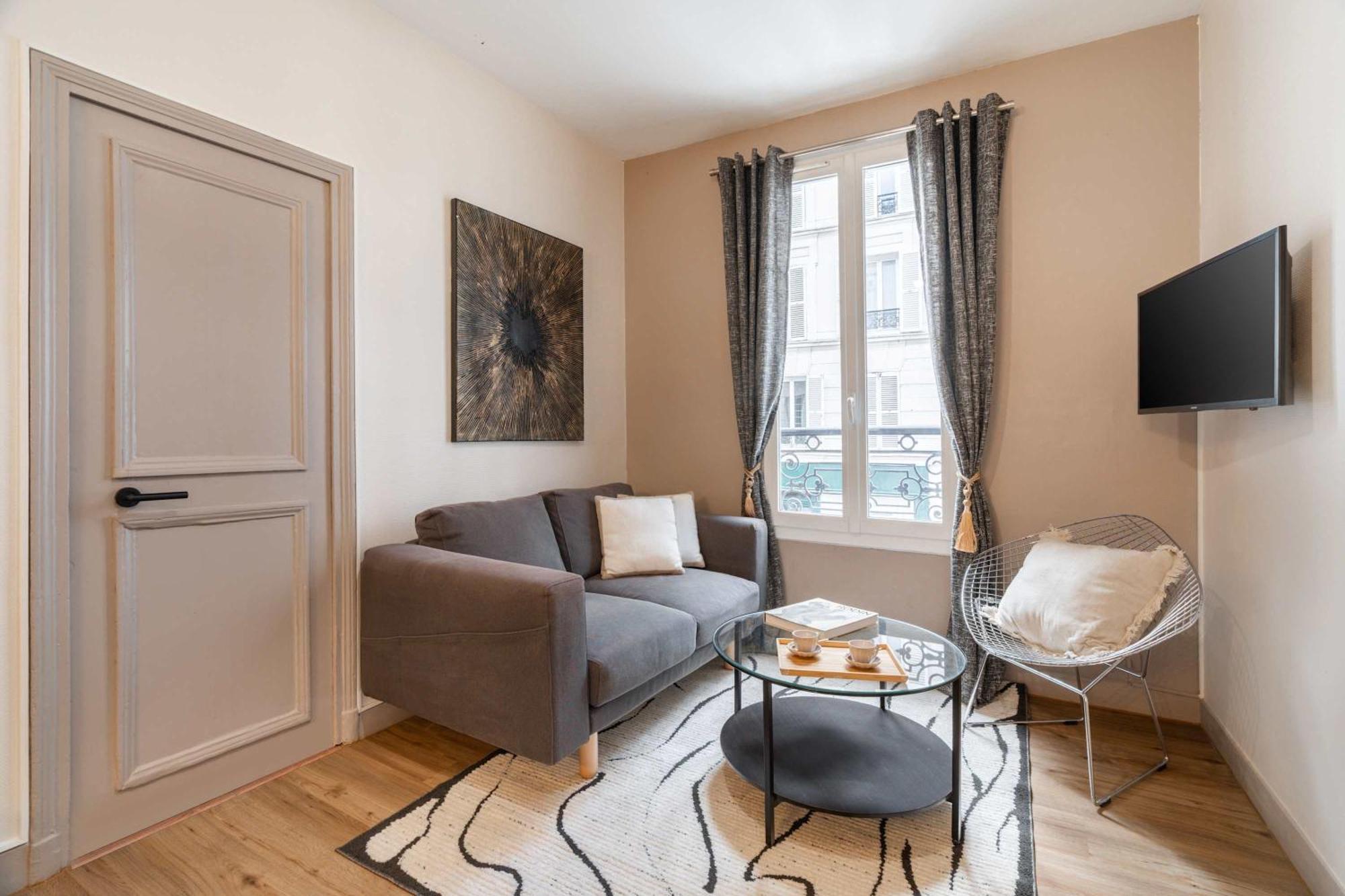Family Apartment In Париж Экстерьер фото
