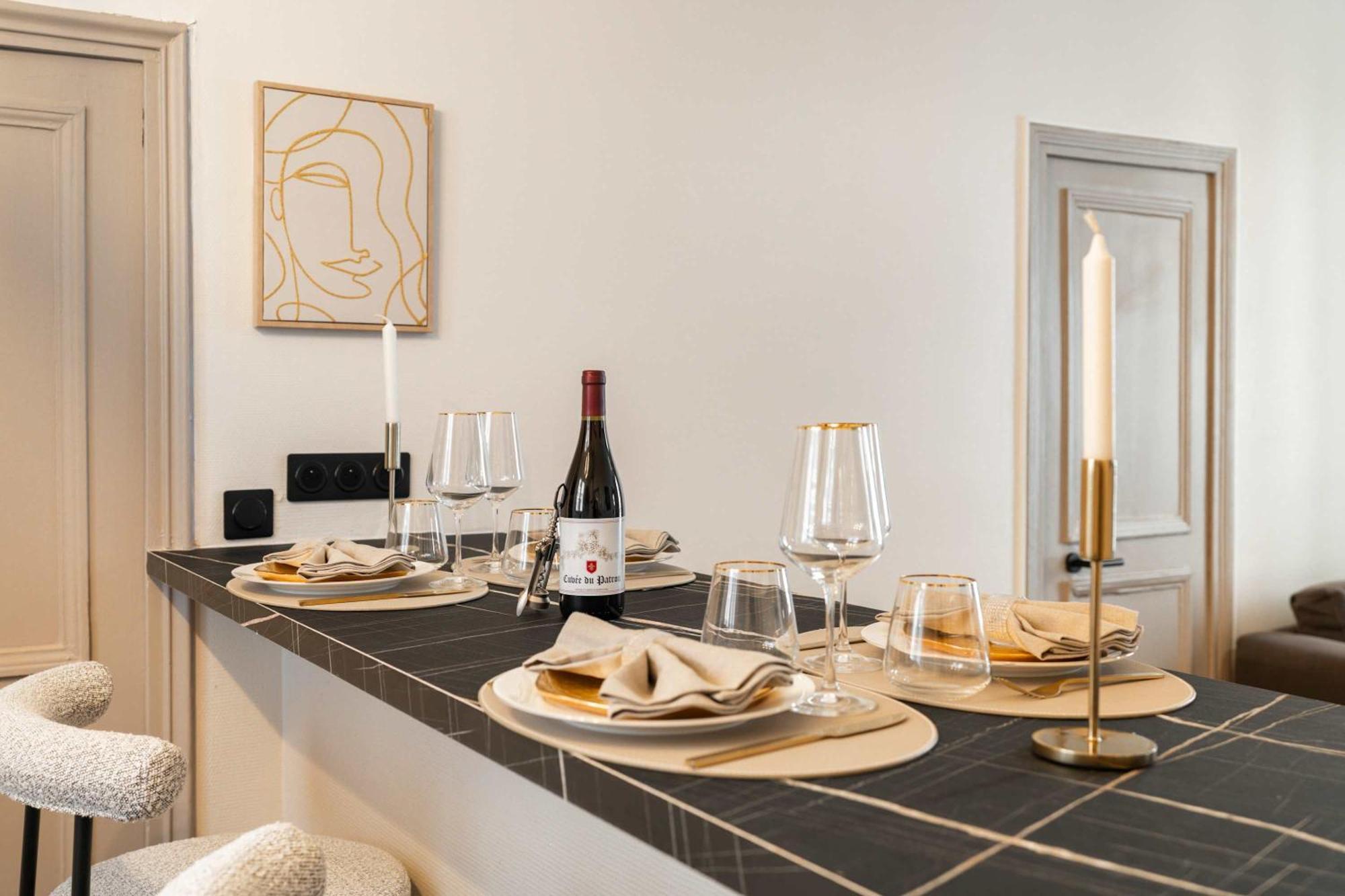 Family Apartment In Париж Экстерьер фото