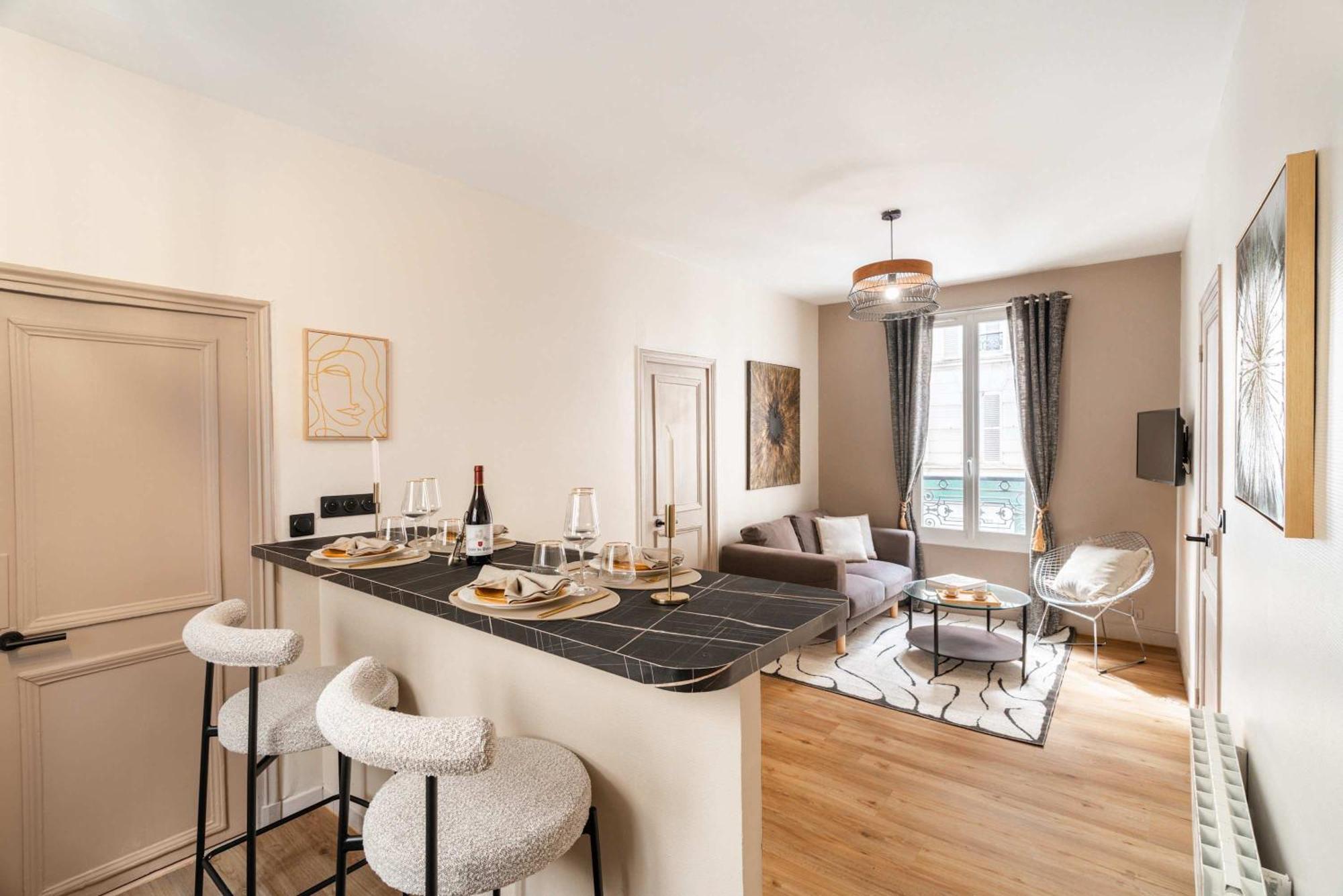 Family Apartment In Париж Экстерьер фото